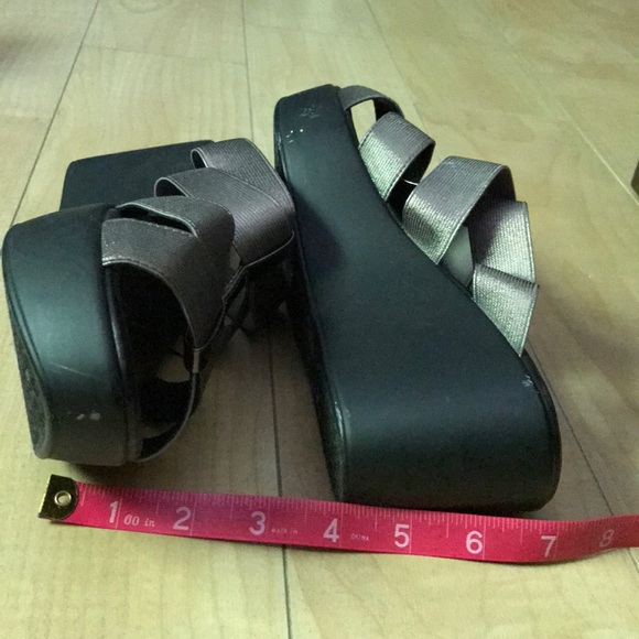 Charles By Charles David Women's Jonas Wedge Slide - Picture 7 of 7